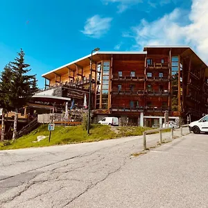 Les Balcons De Recoin - Aparthotel